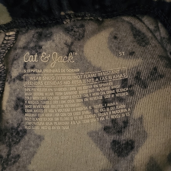 Cat & Jack Blue Animal Print Pajama Set - Picture 11 of 11